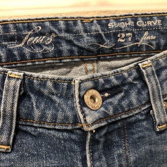 Levi’s 27 Blue Denim Jeans Whiskering Medium Wash Slight Curve Flare - Picture 5 of 5